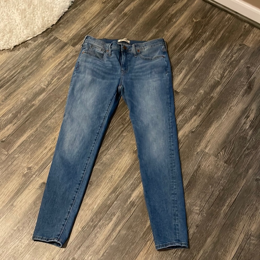 Madewell 8” Skinny jeans. Size 30.